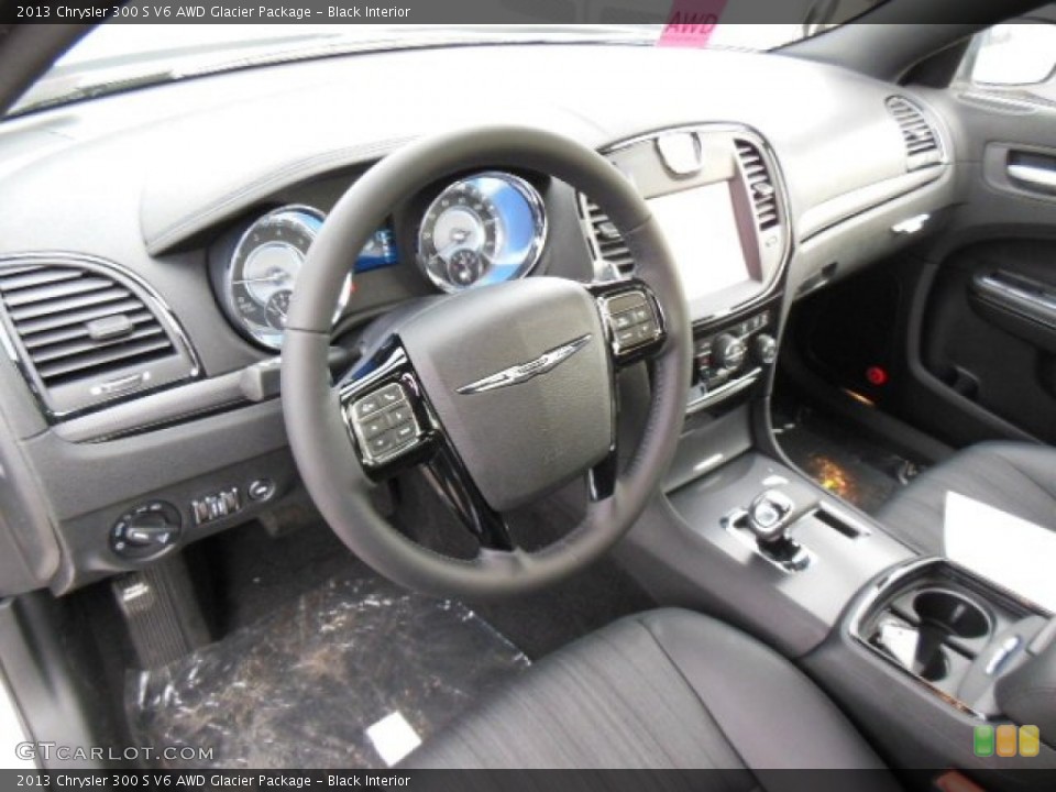 Black Interior Photo for the 2013 Chrysler 300 S V6 AWD Glacier Package #74202989