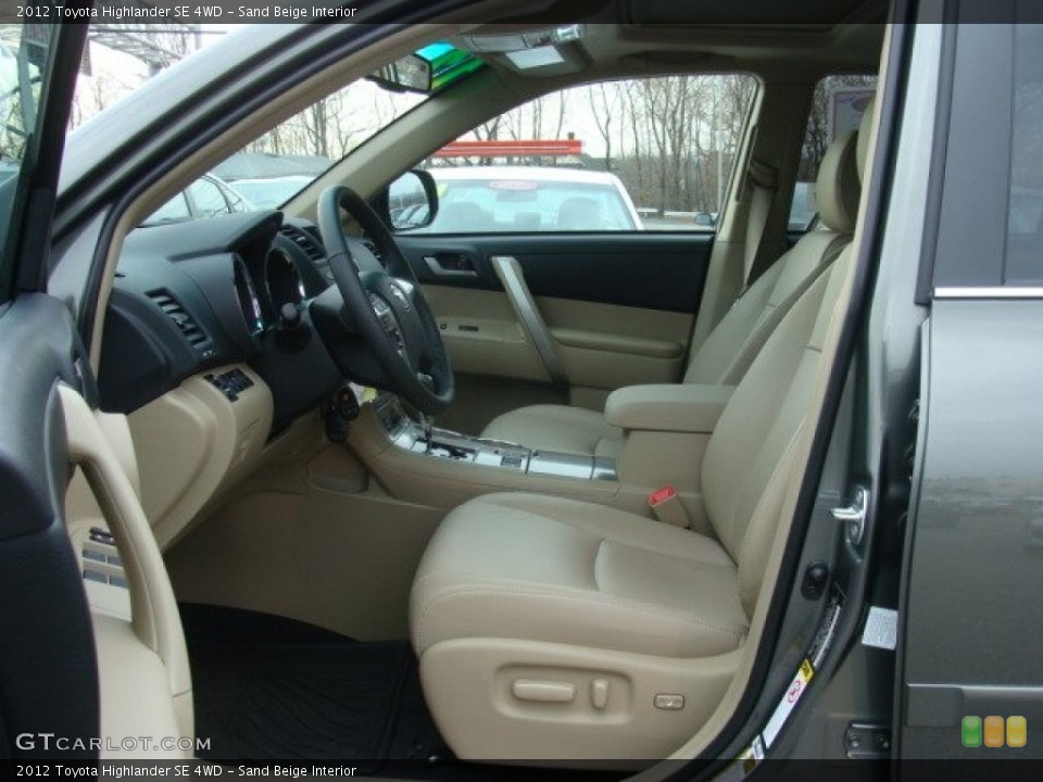 Sand Beige Interior Photo for the 2012 Toyota Highlander SE 4WD #74231419
