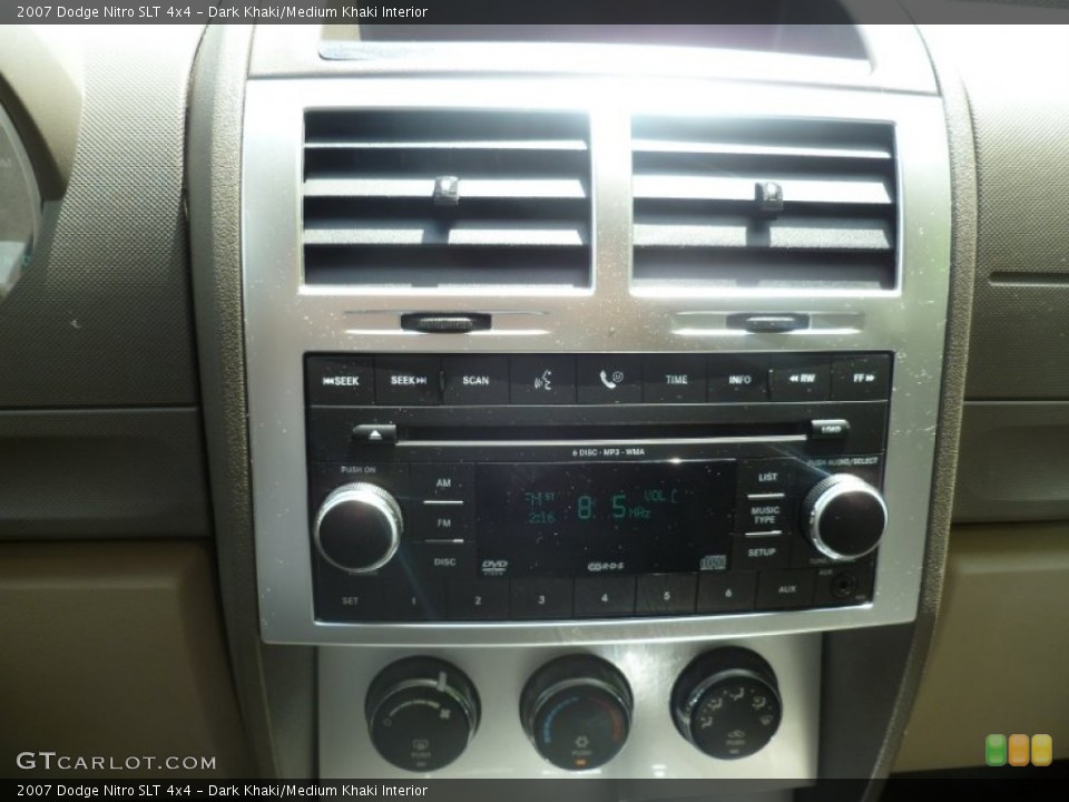 Dark Khaki/Medium Khaki Interior Controls for the 2007 Dodge Nitro SLT 4x4 #74236433