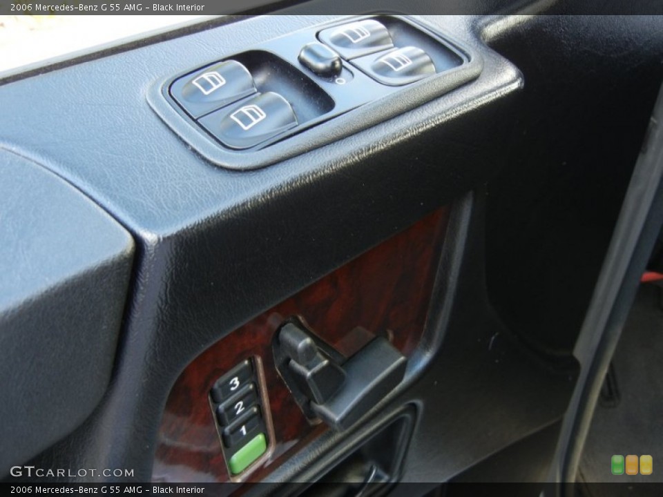 Black Interior Controls for the 2006 Mercedes-Benz G 55 AMG #74240910