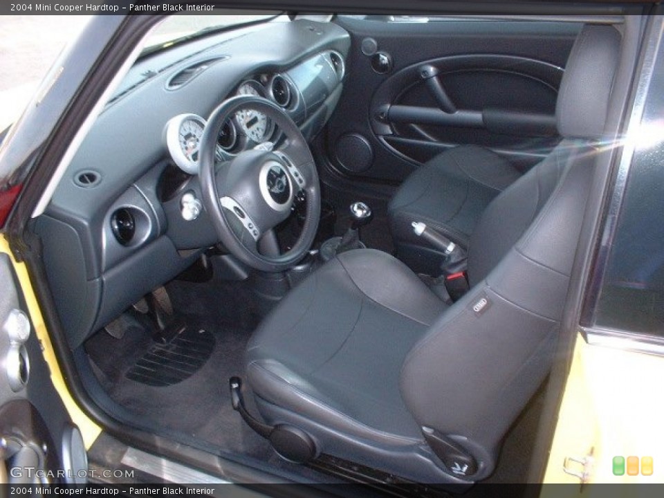 Panther Black Interior Photo for the 2004 Mini Cooper Hardtop #74246546