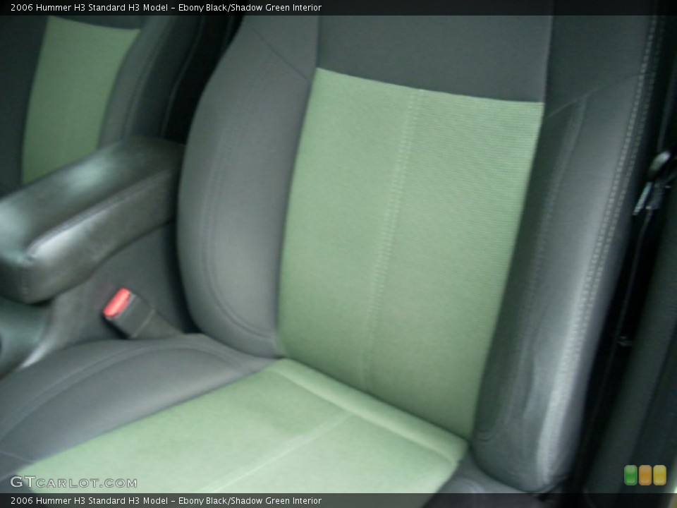Ebony Black/Shadow Green 2006 Hummer H3 Interiors
