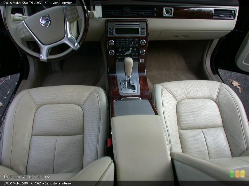 Sandstone Interior Photo for the 2010 Volvo S80 T6 AWD #74289652
