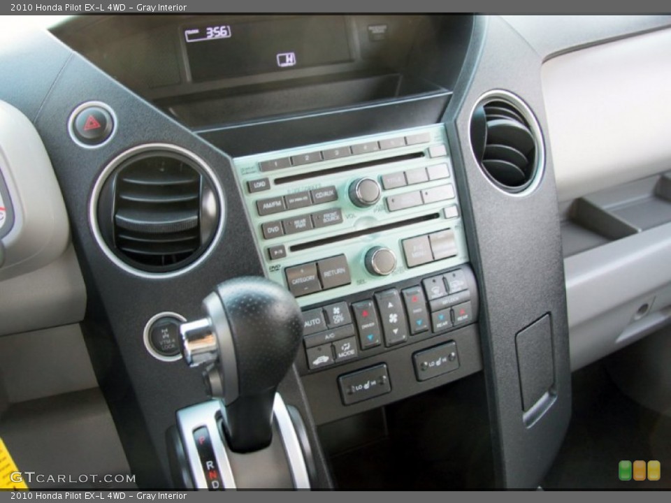 Gray Interior Controls for the 2010 Honda Pilot EX-L 4WD #74295694