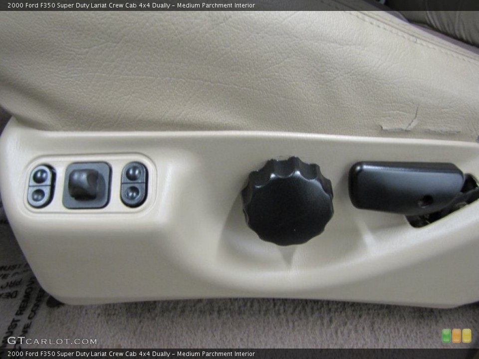 Medium Parchment Interior Controls for the 2000 Ford F350 Super Duty Lariat Crew Cab 4x4 Dually #74301174