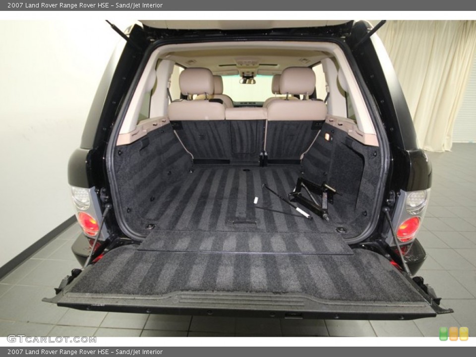 Sand/Jet Interior Trunk for the 2007 Land Rover Range Rover HSE #74306515