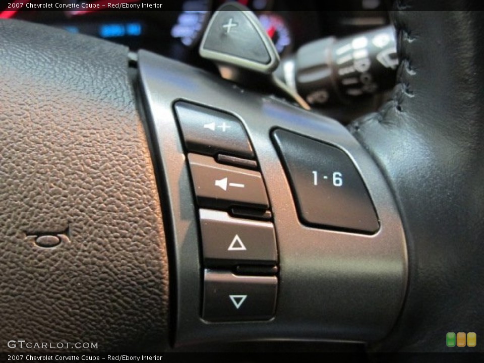 Red/Ebony Interior Controls for the 2007 Chevrolet Corvette Coupe #74312045