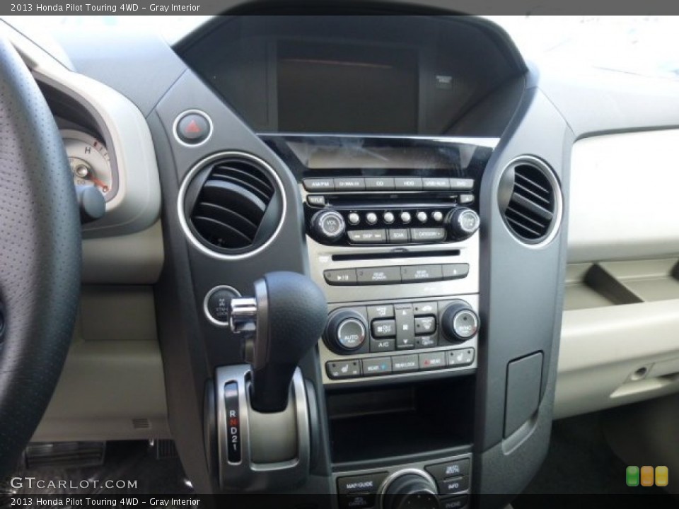Gray Interior Controls for the 2013 Honda Pilot Touring 4WD #74315729
