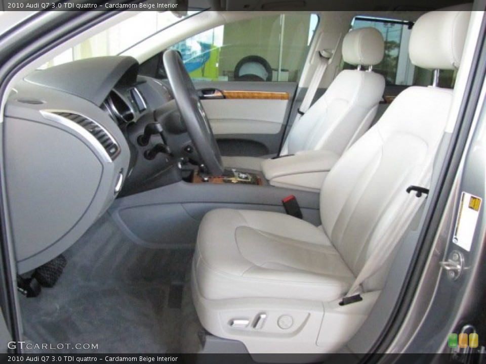 Cardamom Beige 2010 Audi Q7 Interiors