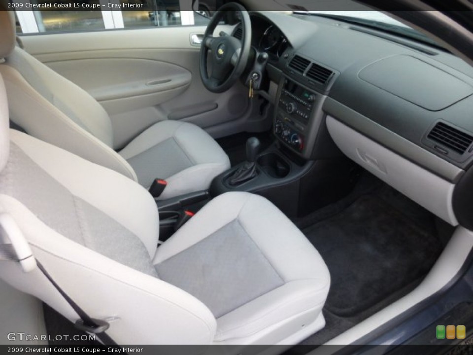 Gray Interior Photo for the 2009 Chevrolet Cobalt LS Coupe #74322233
