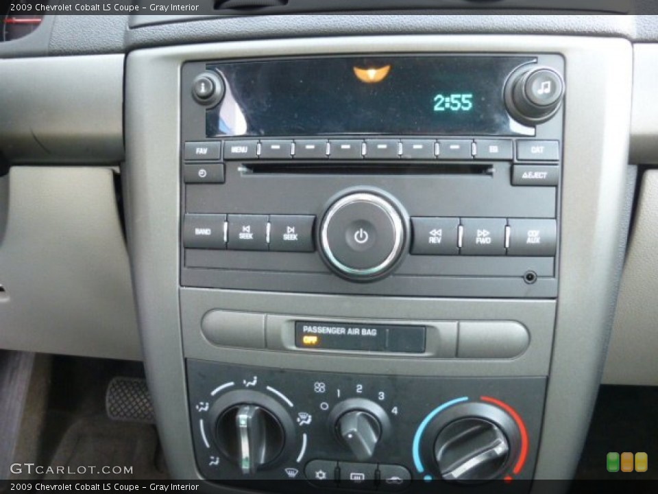 Gray Interior Controls for the 2009 Chevrolet Cobalt LS Coupe #74322410