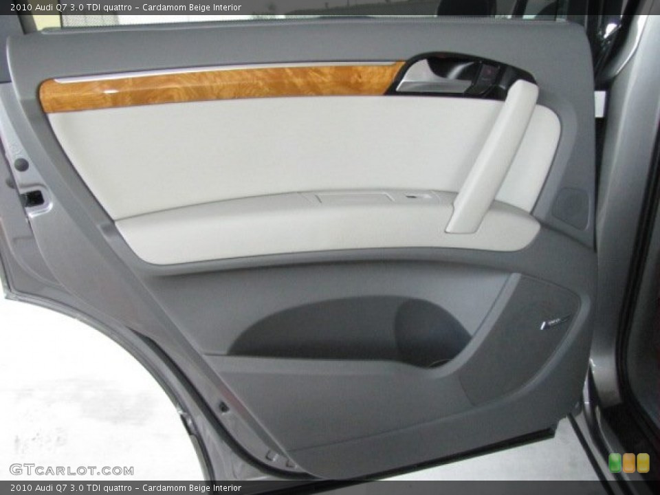 Cardamom Beige Interior Door Panel for the 2010 Audi Q7 3.0 TDI quattro #74322482