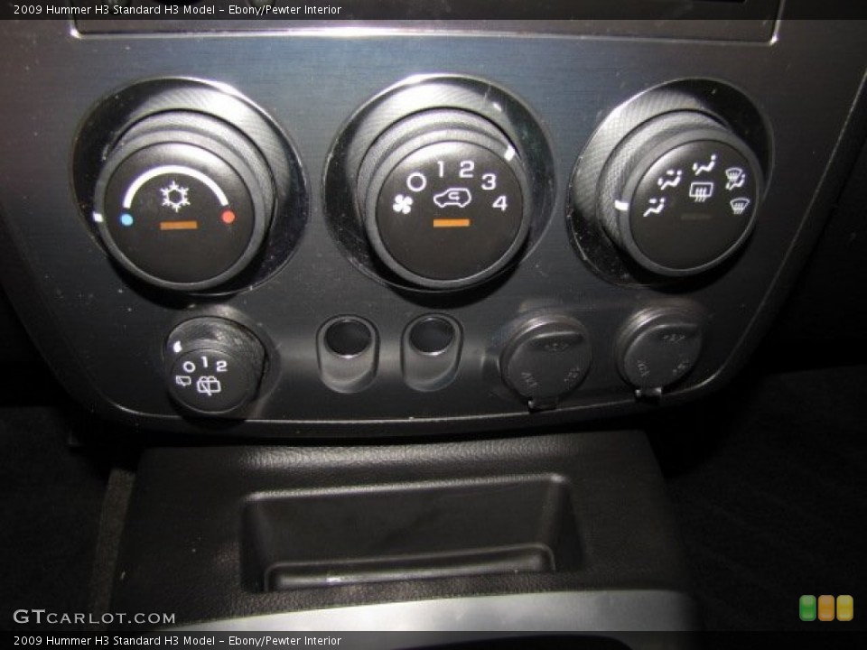 Ebony/Pewter Interior Controls for the 2009 Hummer H3  #74323154