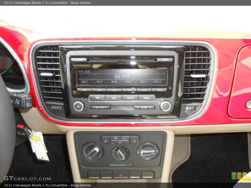 Beige Interior Controls for the 2013 Volkswagen Beetle 2.5L Convertible #74336915