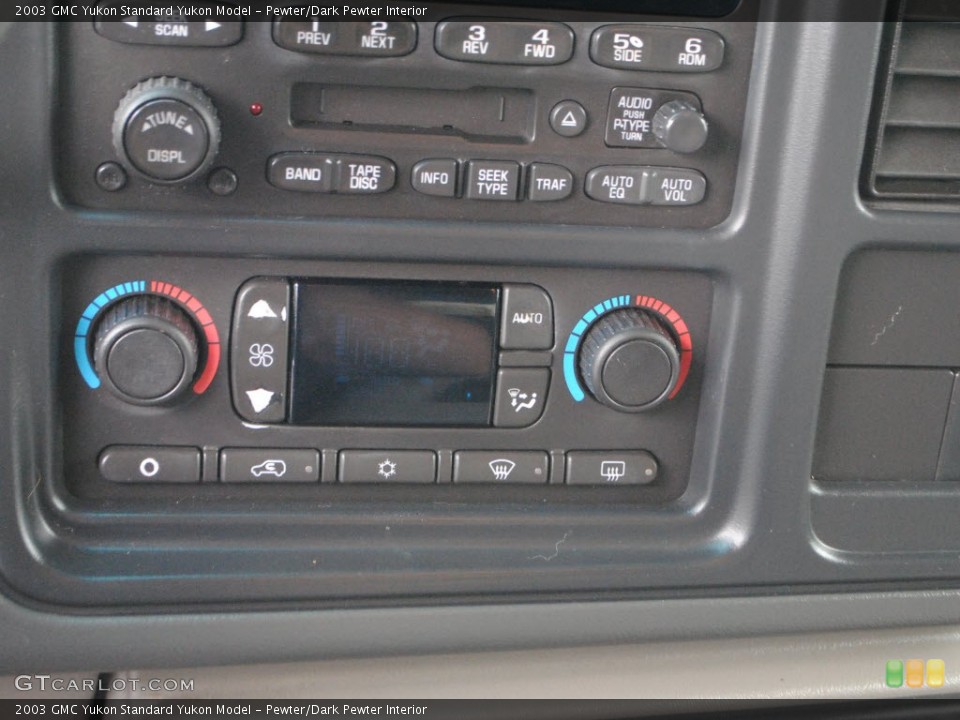 Pewter/Dark Pewter Interior Controls for the 2003 GMC Yukon  #74339135