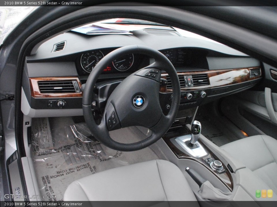Gray Interior Prime Interior for the 2010 BMW 5 Series 528i Sedan #74341385