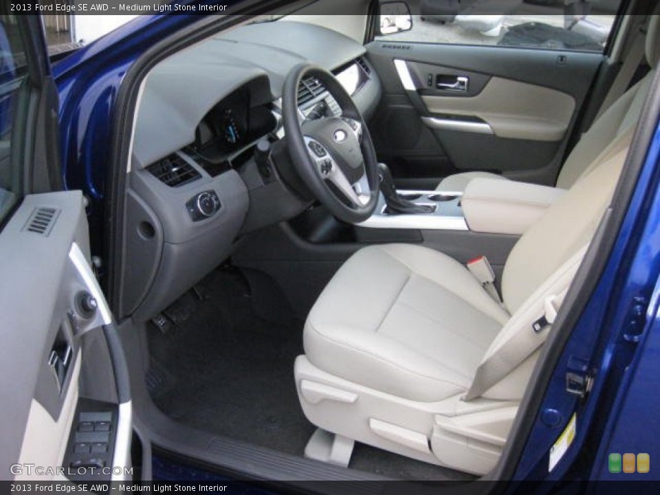 Medium Light Stone Interior Photo for the 2013 Ford Edge SE AWD #74347732