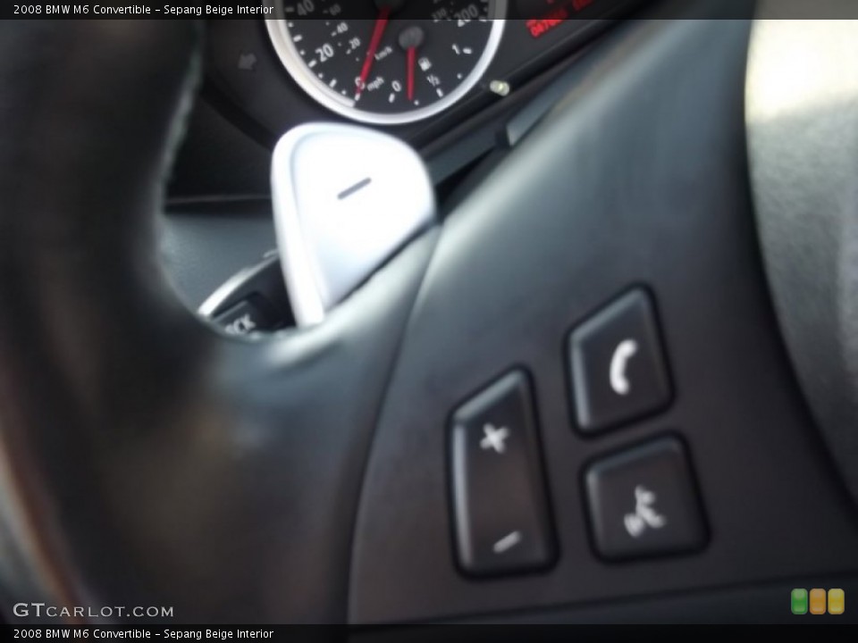 Sepang Beige Interior Controls for the 2008 BMW M6 Convertible #74350016