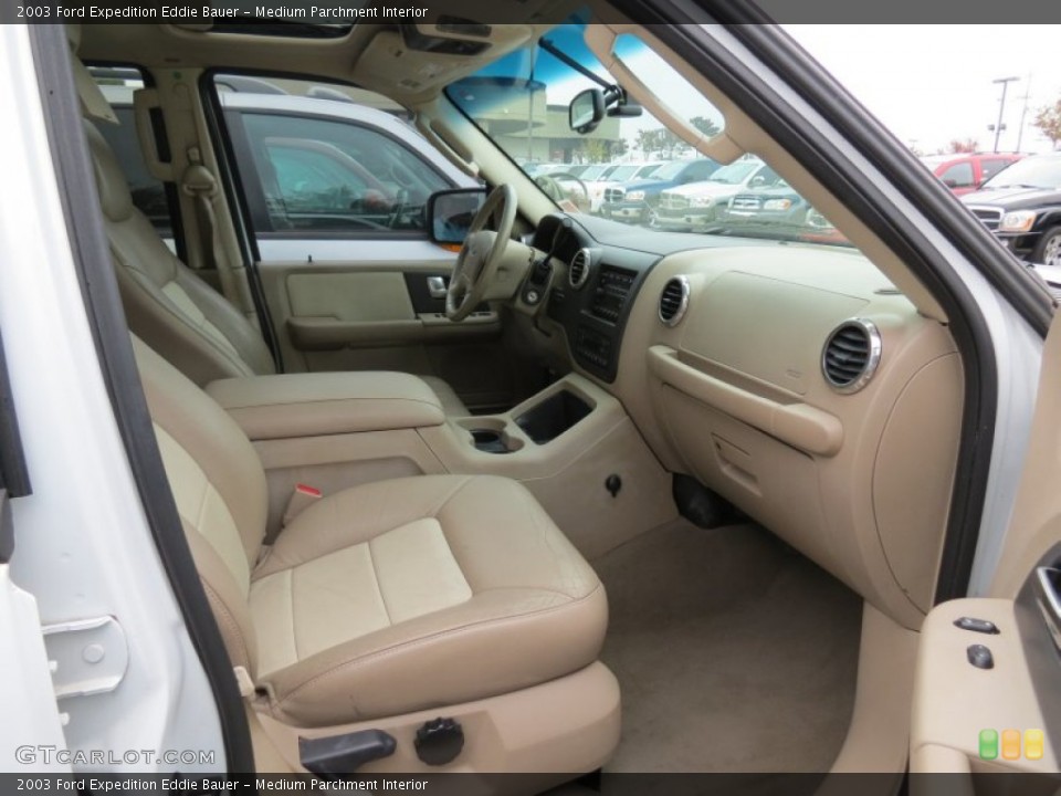 Medium Parchment Interior Photo for the 2003 Ford Expedition Eddie Bauer #74353271