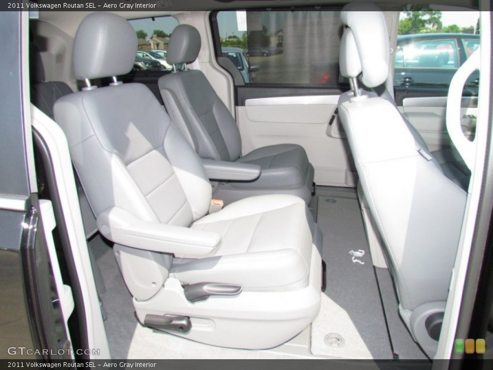 Aero Gray Interior Rear Seat for the 2011 Volkswagen Routan SEL #74355084