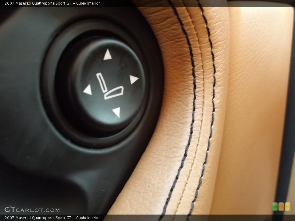 Cuoio Interior Controls for the 2007 Maserati Quattroporte Sport GT #74355752