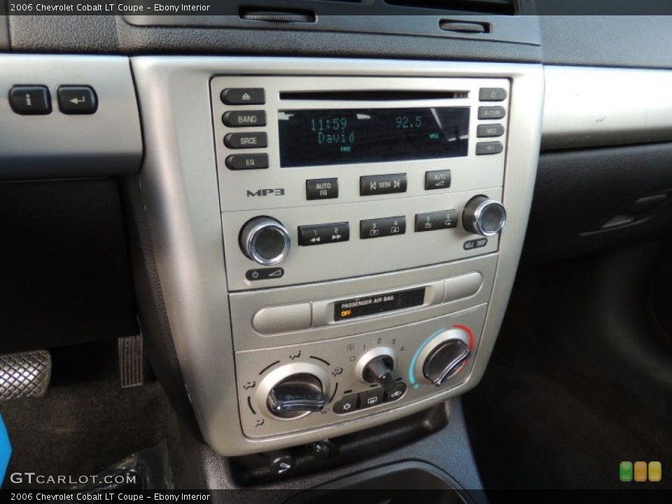 Ebony Interior Controls for the 2006 Chevrolet Cobalt LT Coupe #74365595