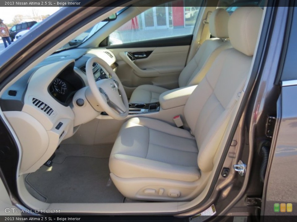 Beige Interior Photo for the 2013 Nissan Altima 2.5 SL #74367158