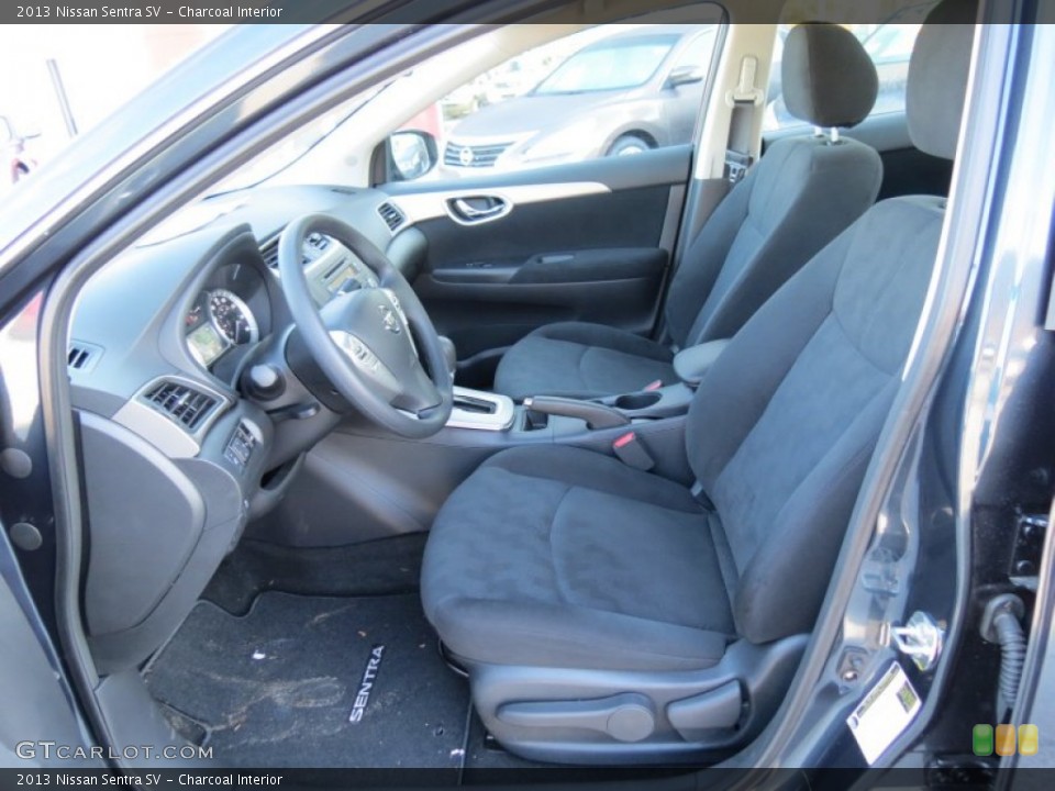 Charcoal Interior Photo for the 2013 Nissan Sentra SV #74367359