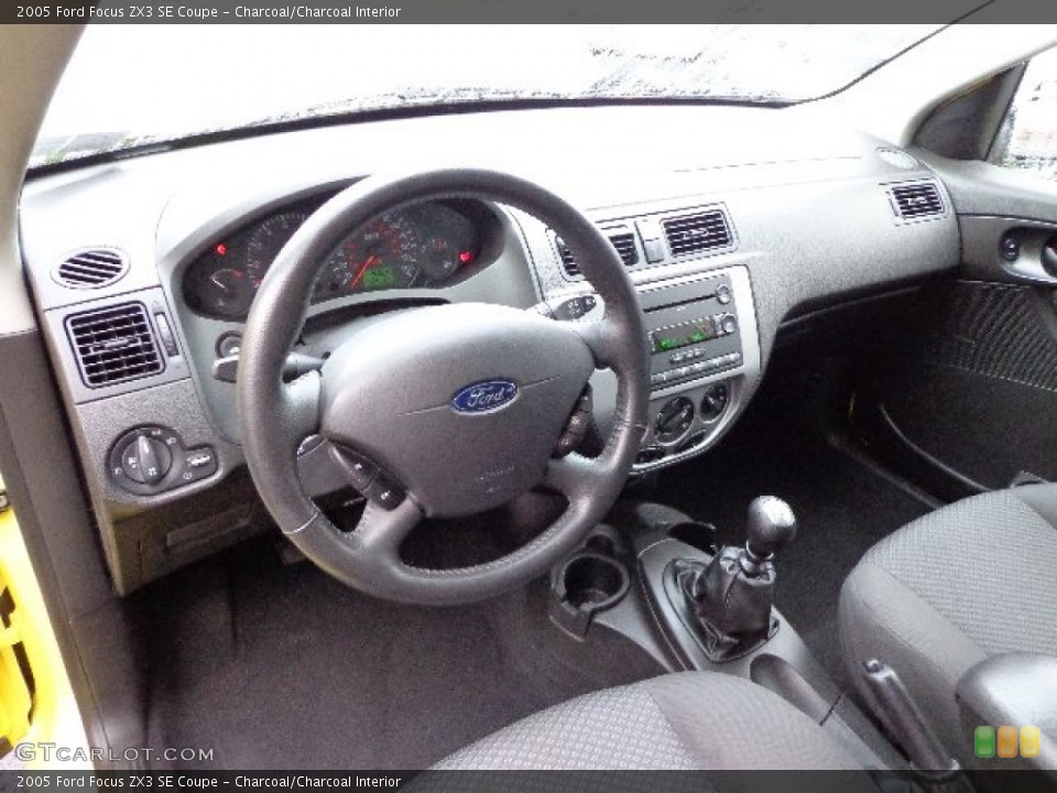 Charcoal/Charcoal 2005 Ford Focus Interiors