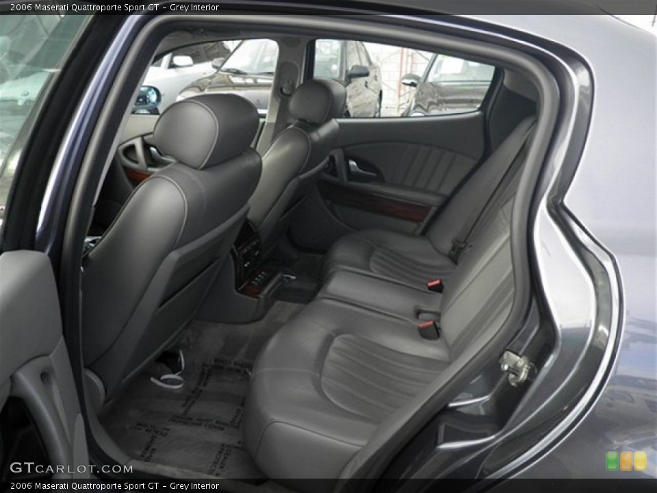 Grey Interior Rear Seat for the 2006 Maserati Quattroporte Sport GT #74389905