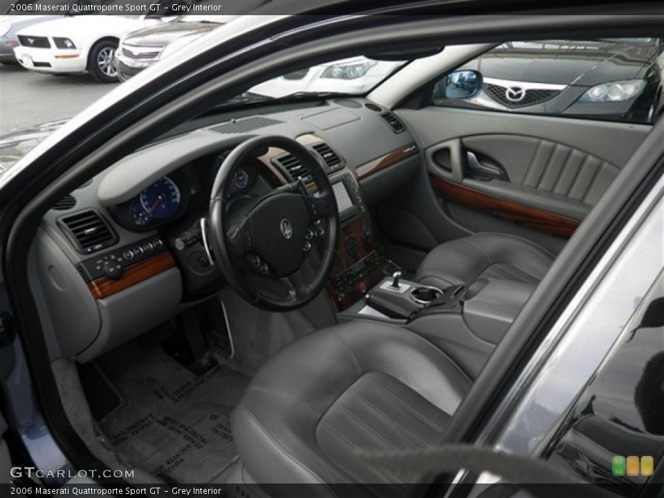Grey Interior Photo for the 2006 Maserati Quattroporte Sport GT #74389978