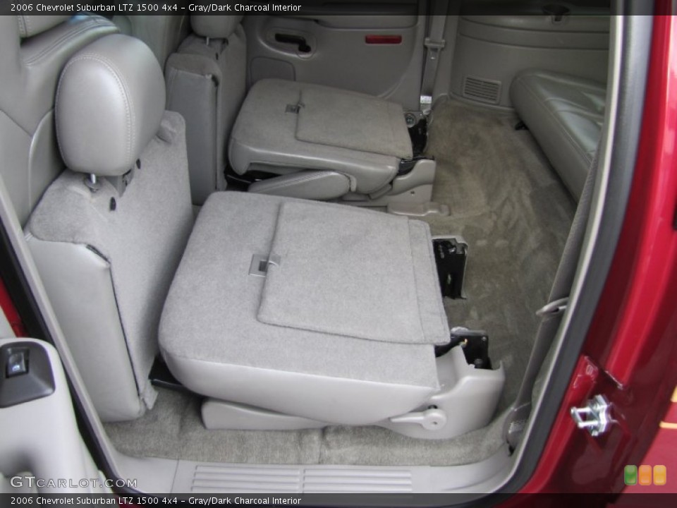 Gray/Dark Charcoal Interior Rear Seat for the 2006 Chevrolet Suburban LTZ 1500 4x4 #74397460