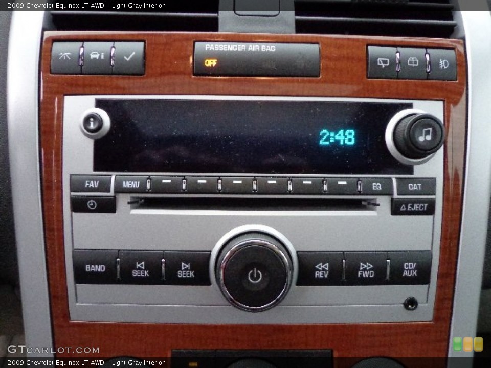 Light Gray Interior Audio System for the 2009 Chevrolet Equinox LT AWD #74402714
