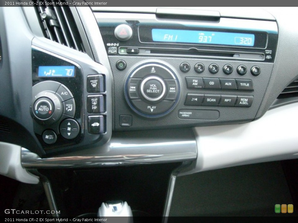 Gray Fabric Interior Controls for the 2011 Honda CR-Z EX Sport Hybrid #74405083