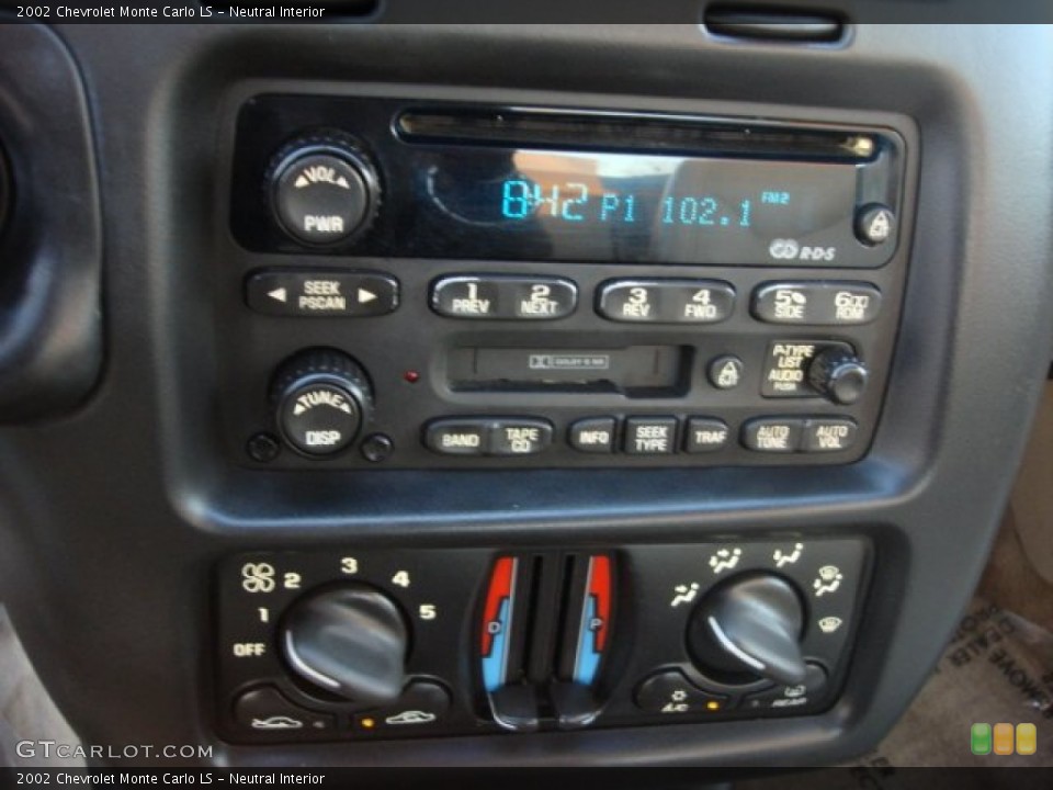 Neutral Interior Controls for the 2002 Chevrolet Monte Carlo LS #74408971