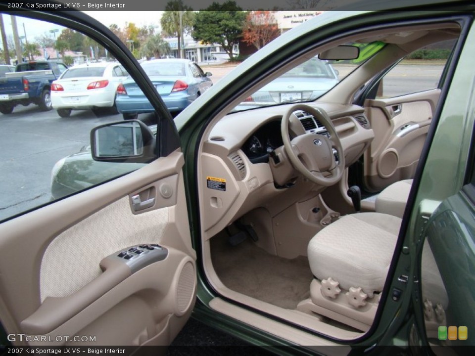 Beige Interior Photo for the 2007 Kia Sportage LX V6 #74416919