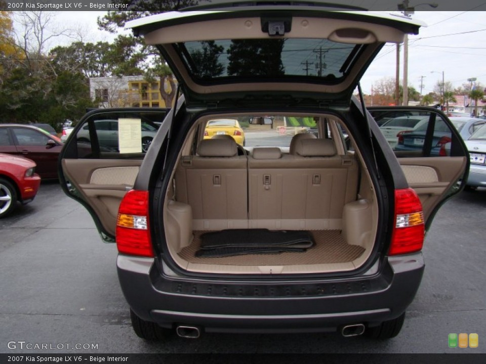 Beige Interior Trunk for the 2007 Kia Sportage LX V6 #74416960