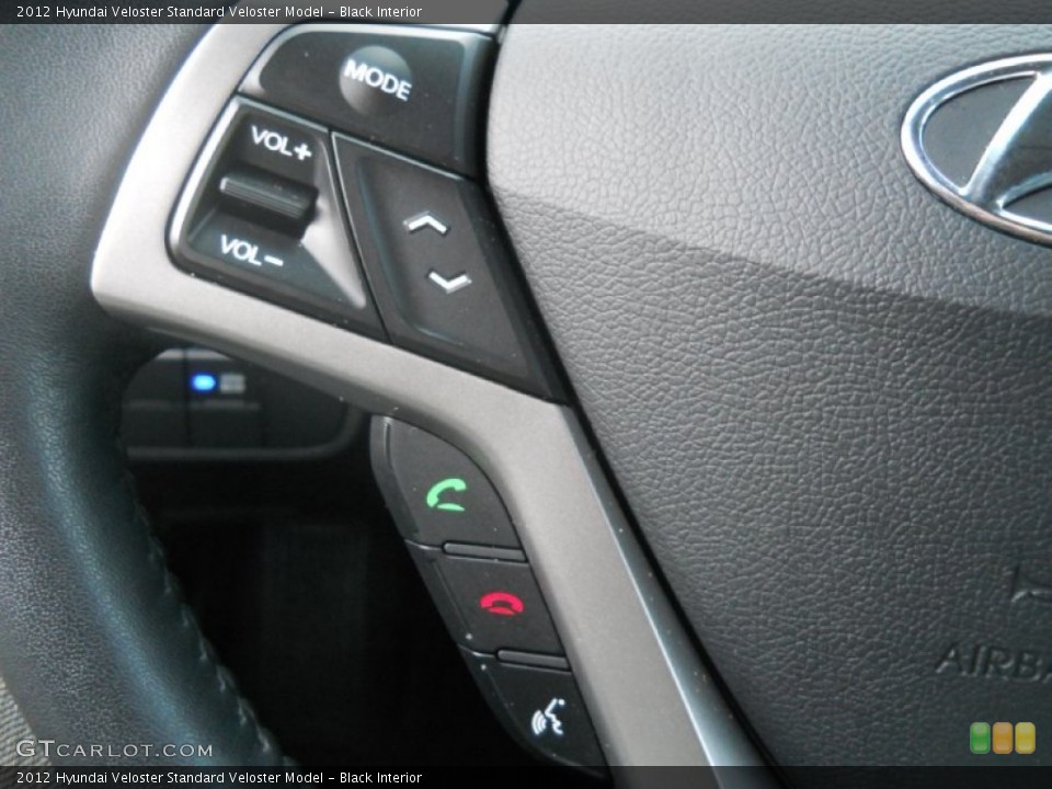 Black Interior Controls for the 2012 Hyundai Veloster  #74418838