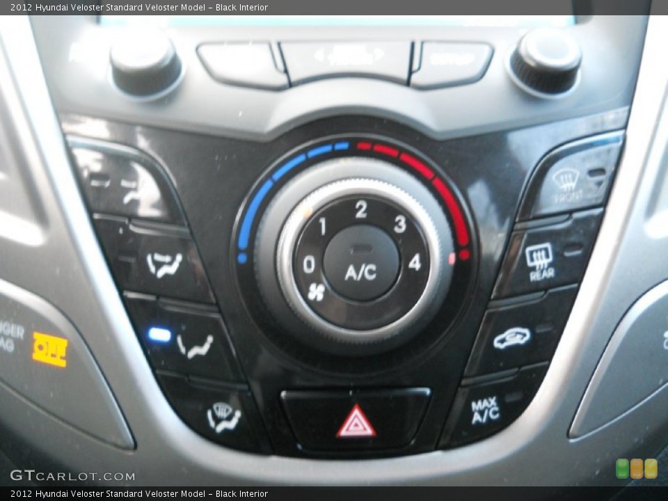 Black Interior Controls for the 2012 Hyundai Veloster  #74418934