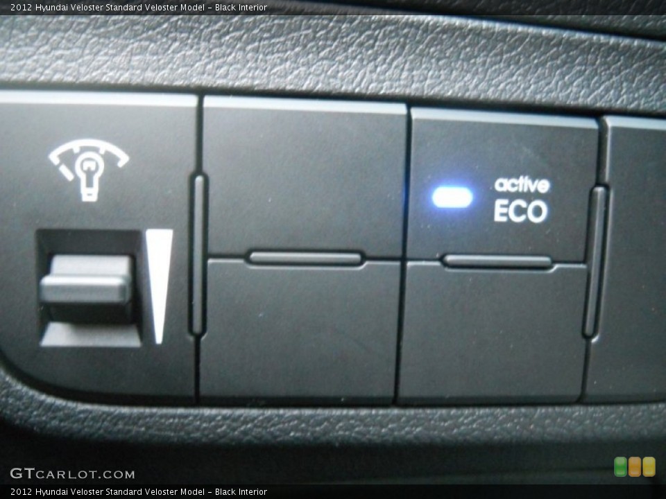 Black Interior Controls for the 2012 Hyundai Veloster  #74418991
