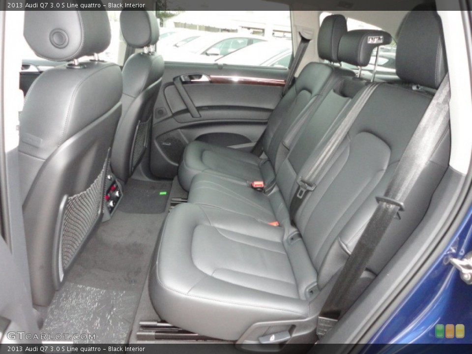Black Interior Rear Seat for the 2013 Audi Q7 3.0 S Line quattro #74428993