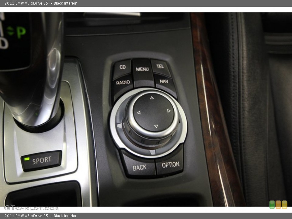 Black Interior Controls for the 2011 BMW X5 xDrive 35i #74432653
