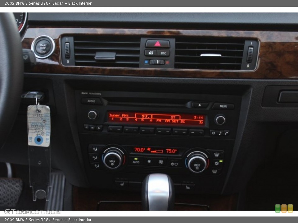Black Interior Controls for the 2009 BMW 3 Series 328xi Sedan #74438294