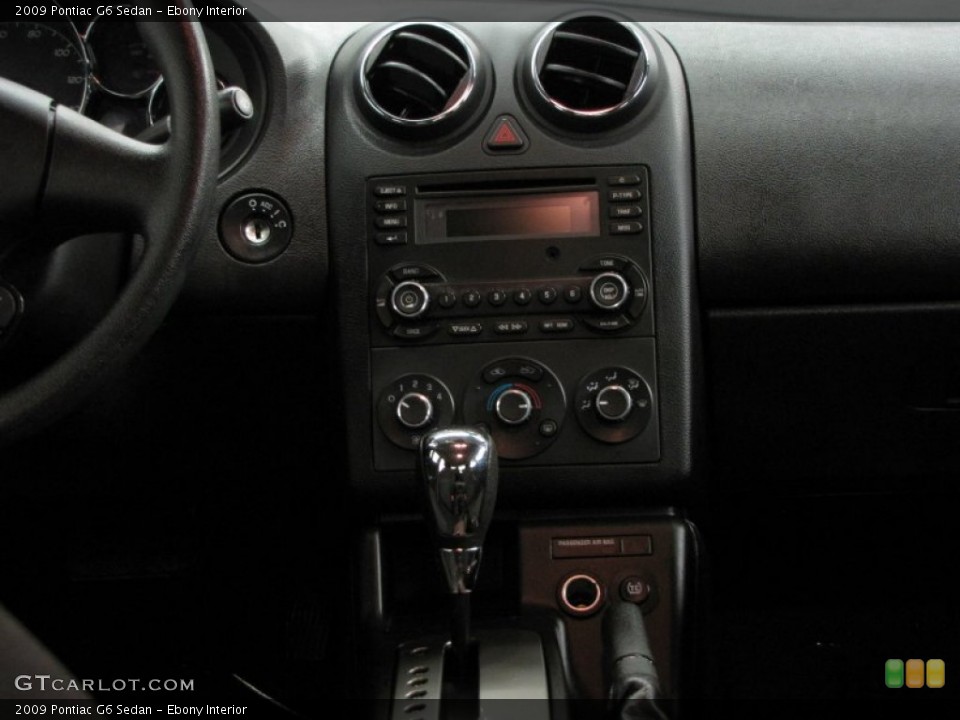 Ebony Interior Controls for the 2009 Pontiac G6 Sedan #74440159