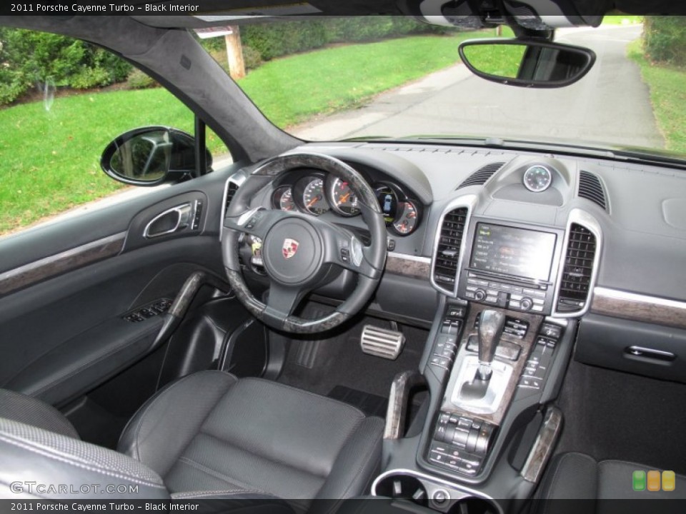 Black Interior Dashboard for the 2011 Porsche Cayenne Turbo #74443364