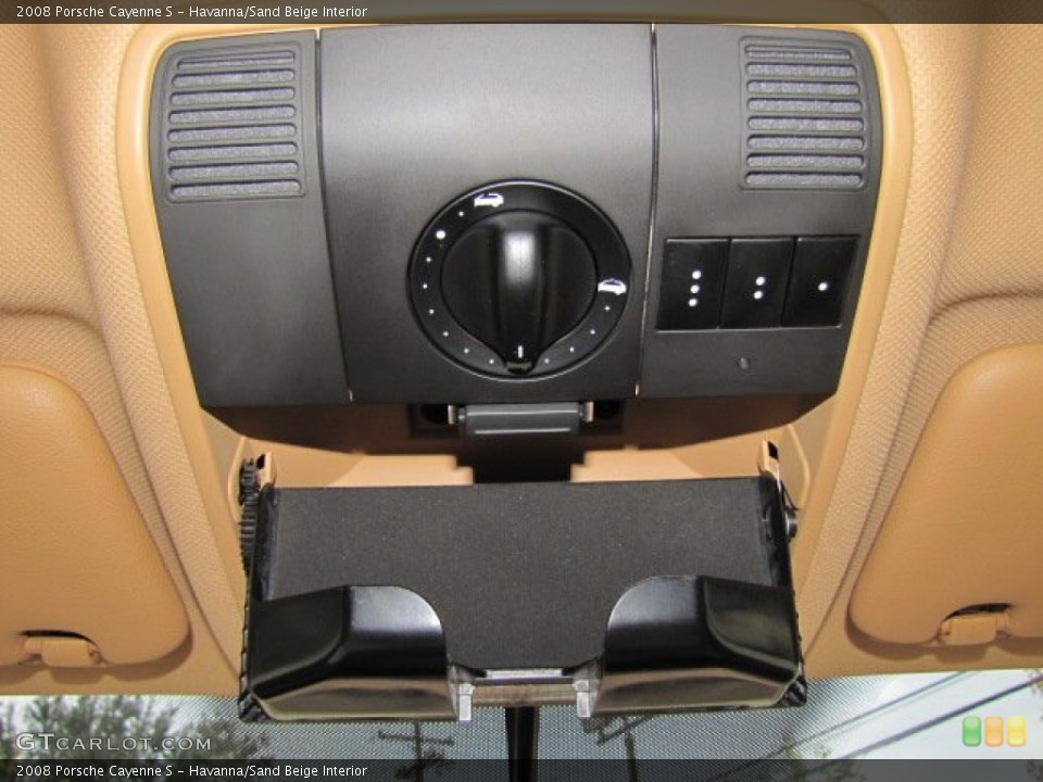 Havanna/Sand Beige Interior Controls for the 2008 Porsche Cayenne S #74444123