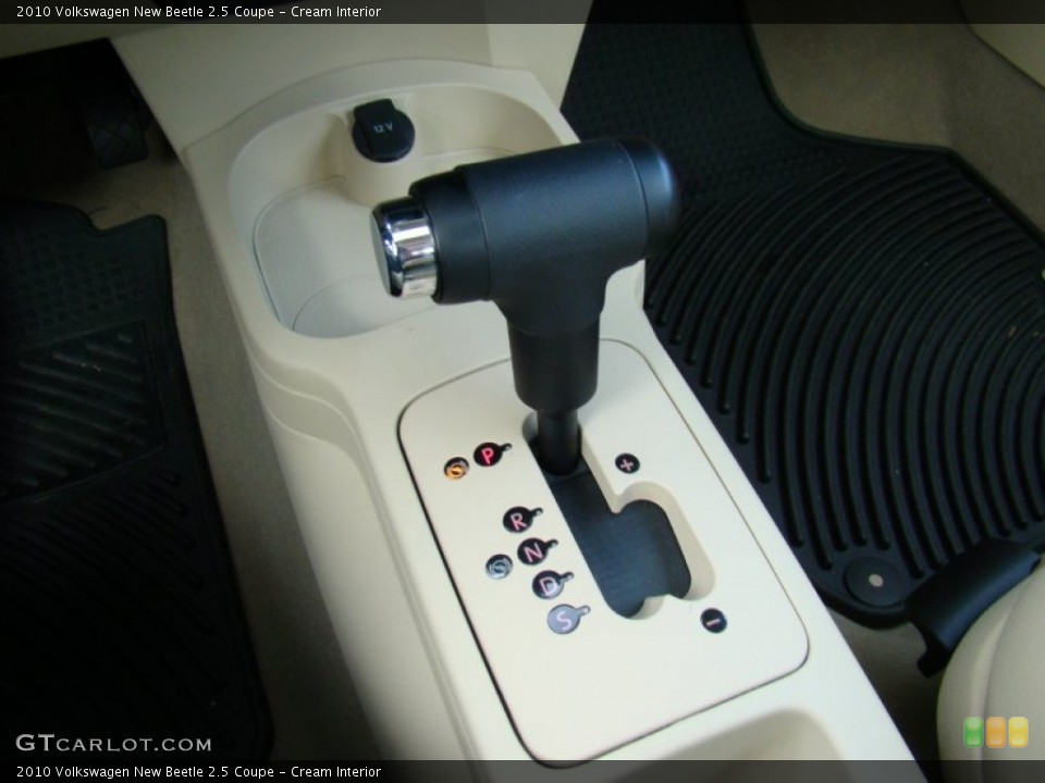 Cream Interior Transmission for the 2010 Volkswagen New Beetle 2.5 Coupe #74444288