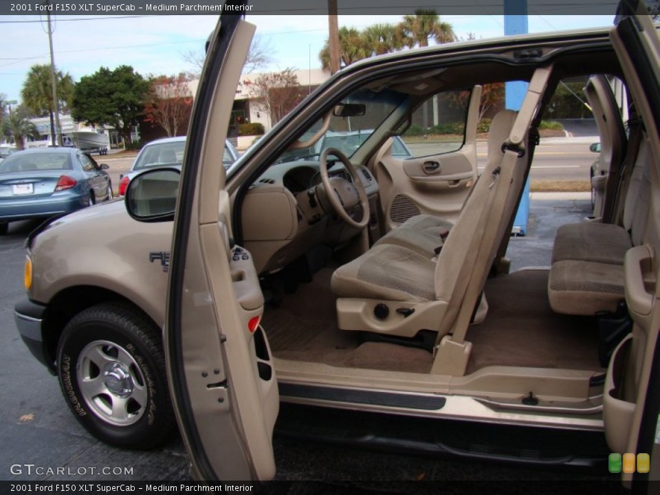 Medium Parchment Interior Photo for the 2001 Ford F150 XLT SuperCab #74447145