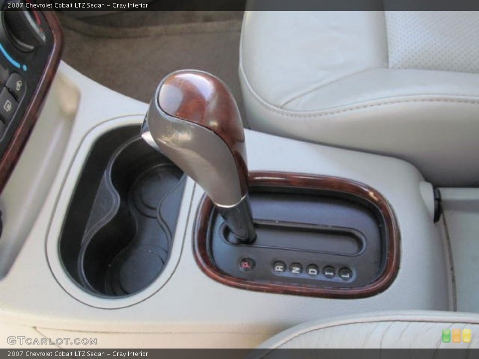 Gray Interior Transmission for the 2007 Chevrolet Cobalt LTZ Sedan #74447942