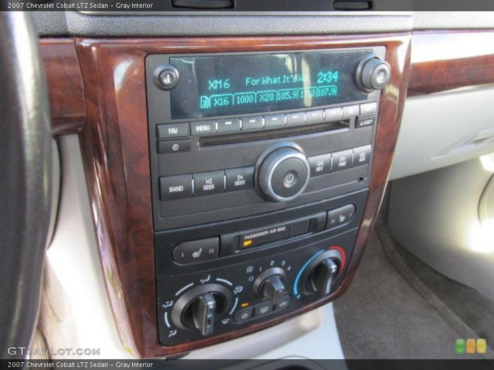 Gray Interior Controls for the 2007 Chevrolet Cobalt LTZ Sedan #74447966